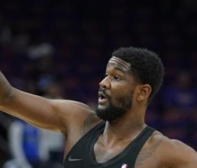 开云体育官网-艾顿化身野兽轰下双20 太阳主场11胜1负继续领跑