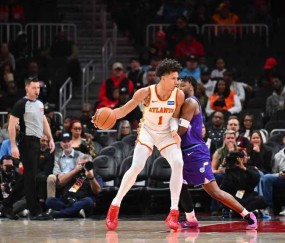 开云娱乐游戏-沃克1.6秒准绝杀老鹰双杀爵士 杰伦22+16+15第10次三双联盟第二